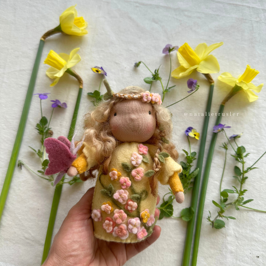 Lady Spring Seasonal Doll (Material Kit)