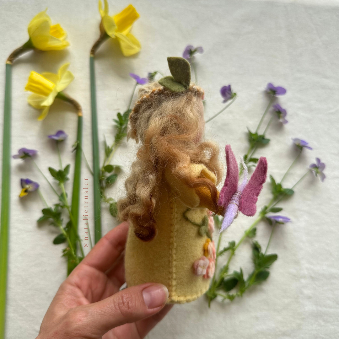 Lady Spring Seasonal Doll (Material Kit)